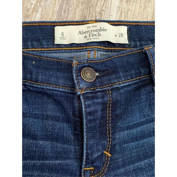 Abercrombie & Fitch Jean Shorts Mid Rise Denim Women’s Sz 6 - Picture 2 of 5